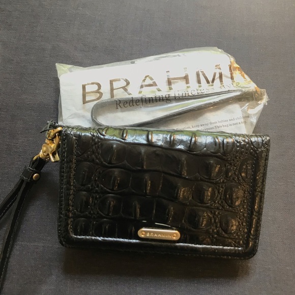 Brahmin Wristlet Wallet Black EmbossedLeather - Picture 6 of 6